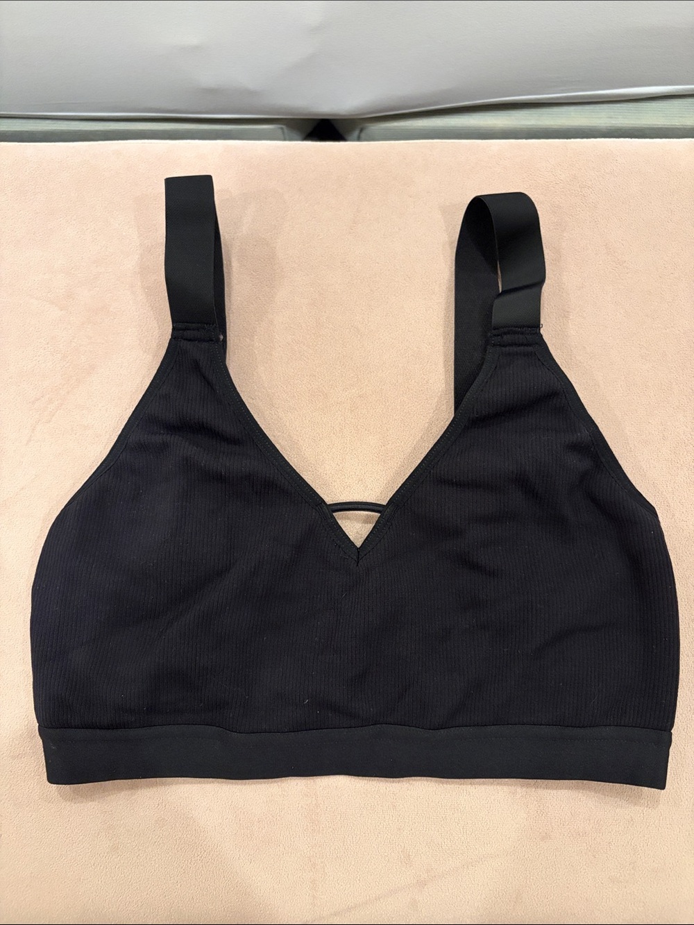 Lively Wireless V-Neck Bralette in Black